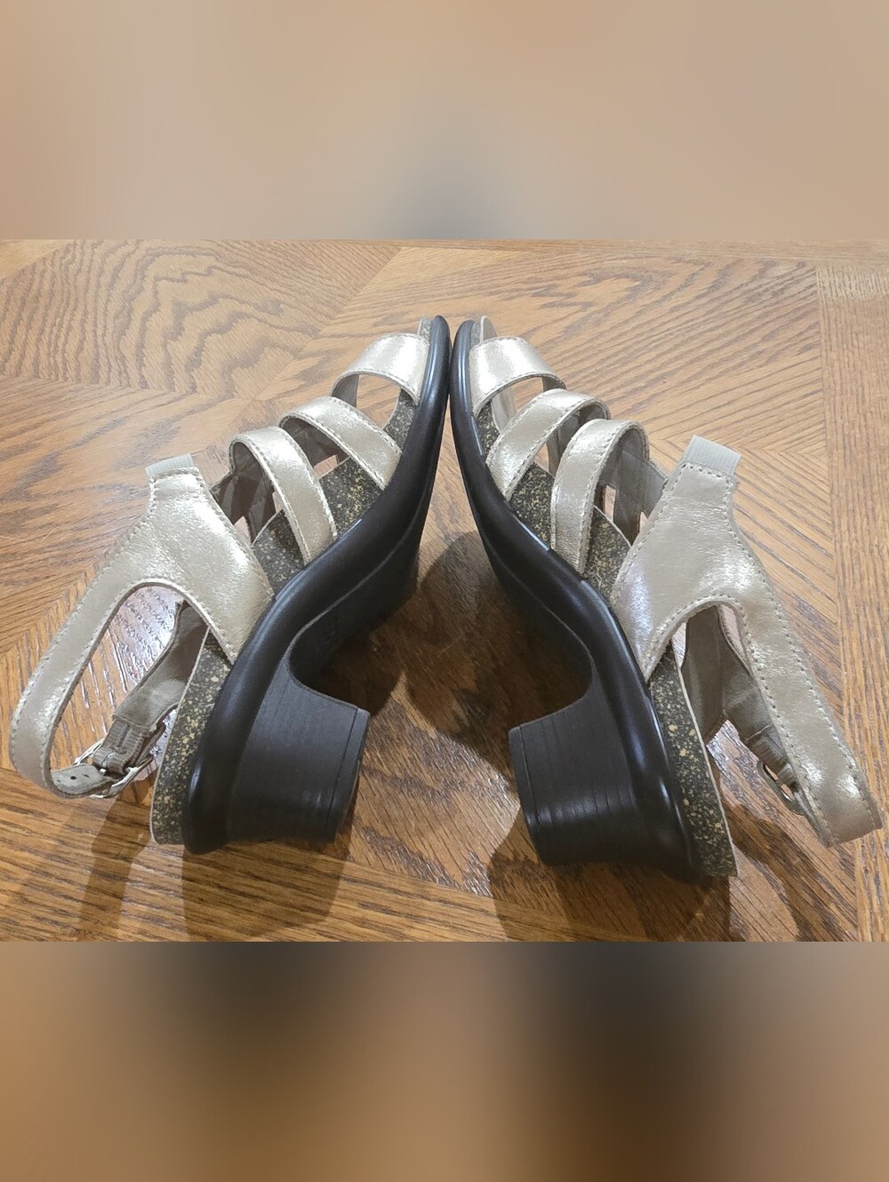SAS Allegro Lusso Croc-Embossed Strappy Sandals With Box - Picture 2 of 7